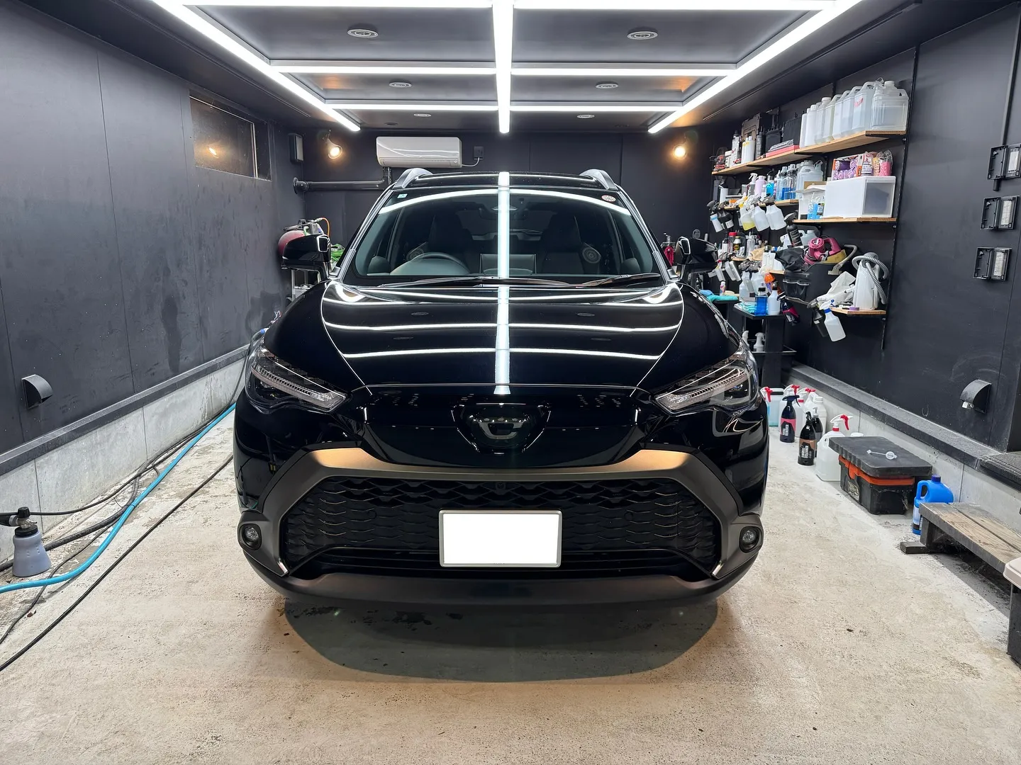 トヨタ カローラクロス 下地処理研磨+C3コート+部分ベーシ...