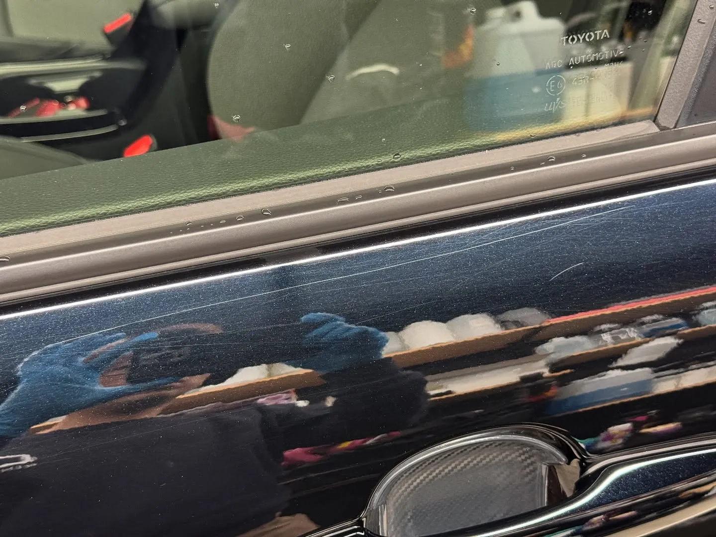 トヨタ カローラクロス 下地処理研磨+C3コート+部分ベーシ...