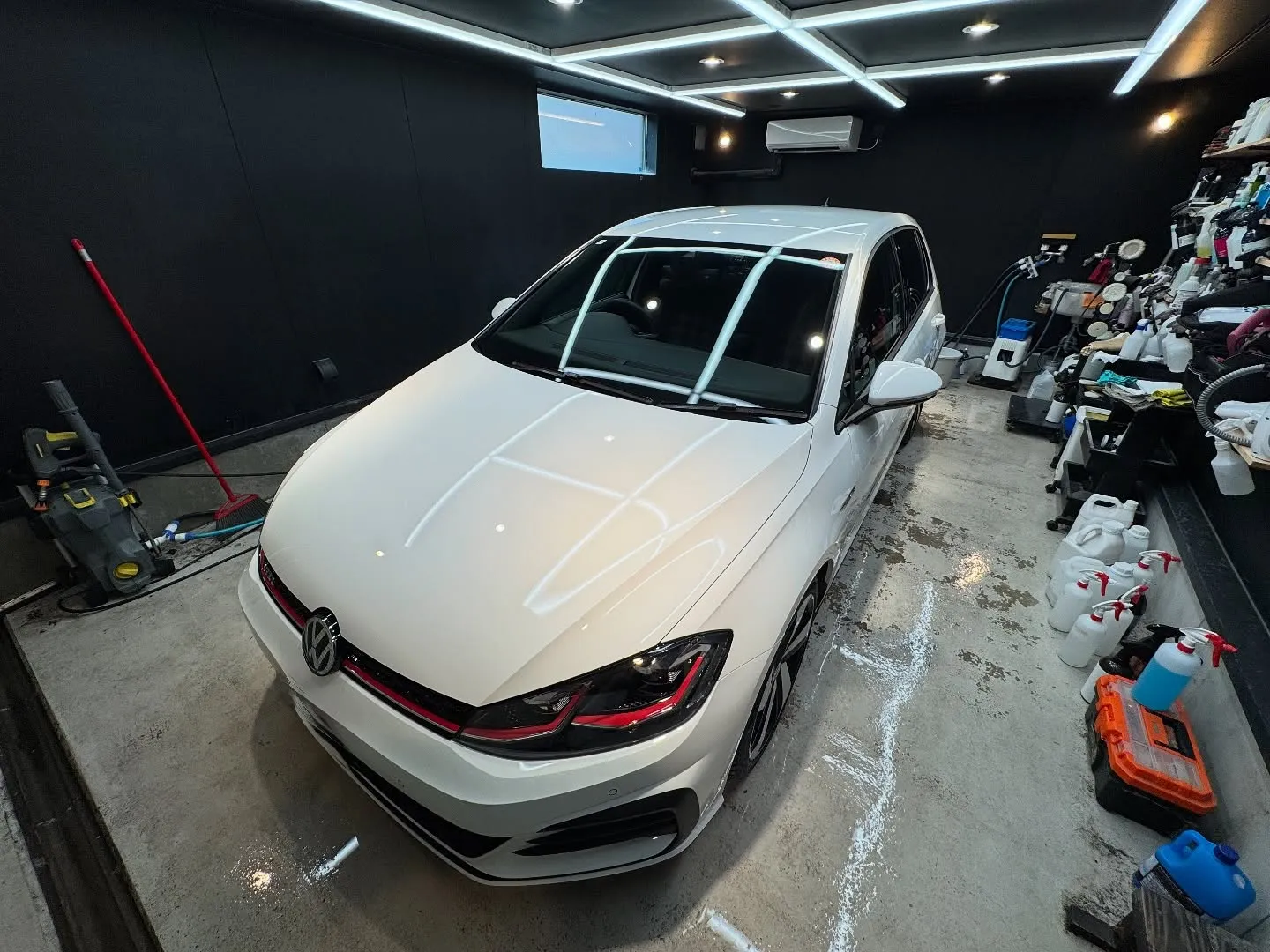 窓ガラスのウロコ除去🪟✨