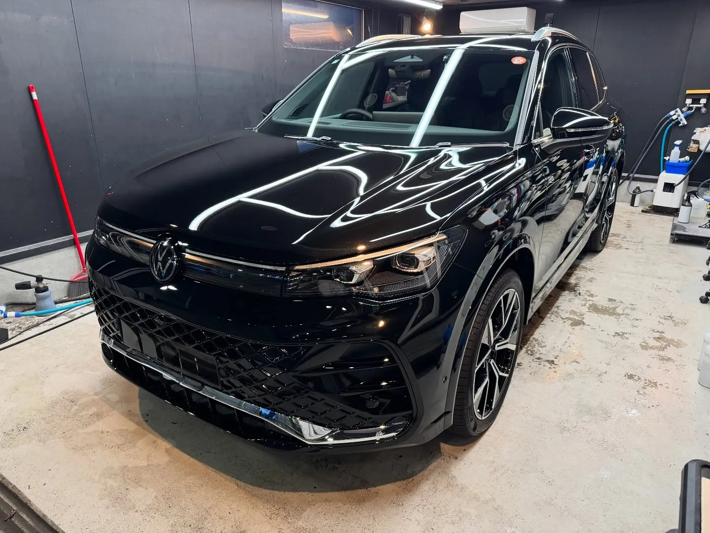 フォルクスワーゲン ティグアン RラインのC3コートのご依頼...