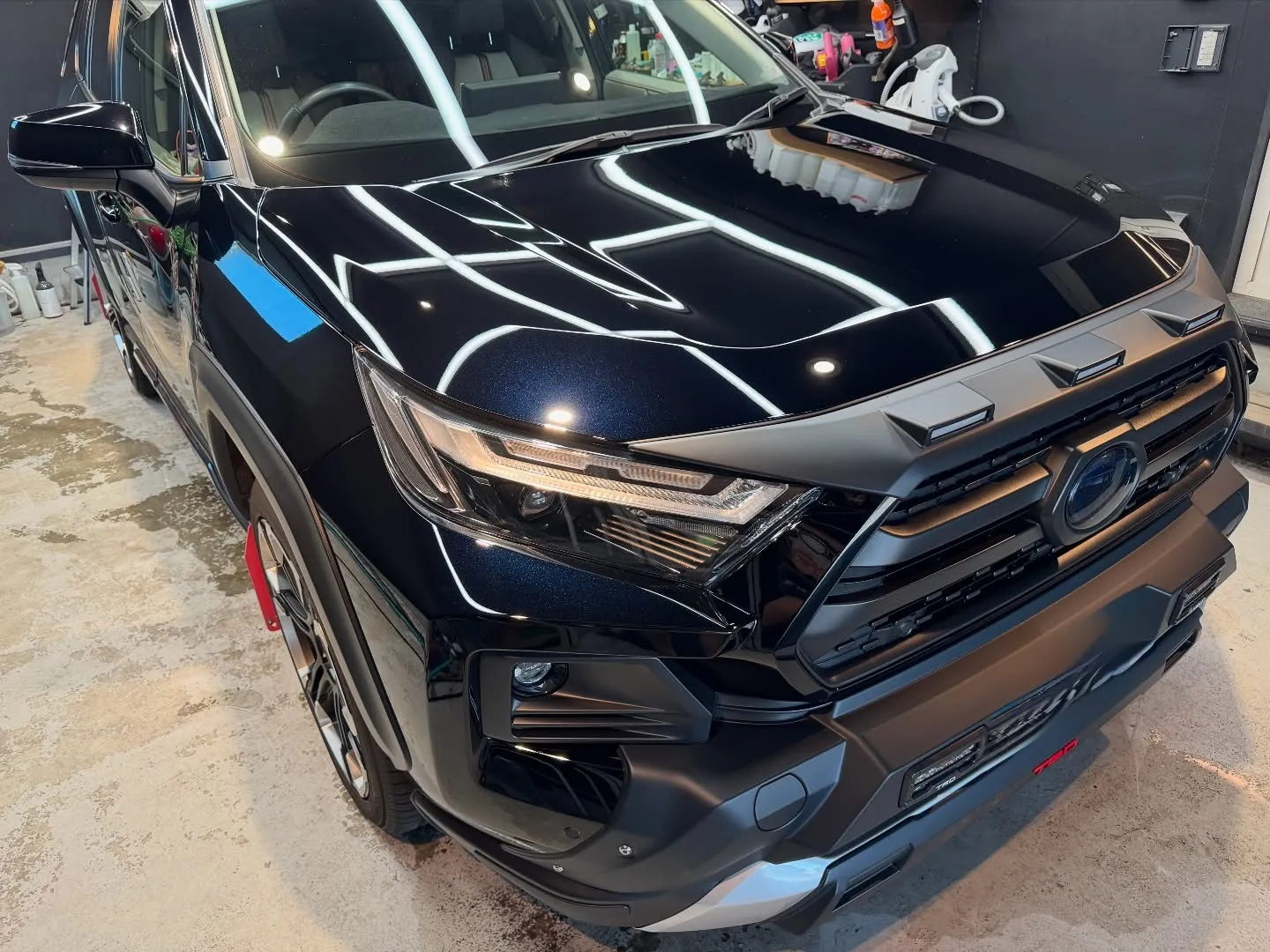 トヨタ RAV4 Fバンパー＋ボンネット 部分再施工