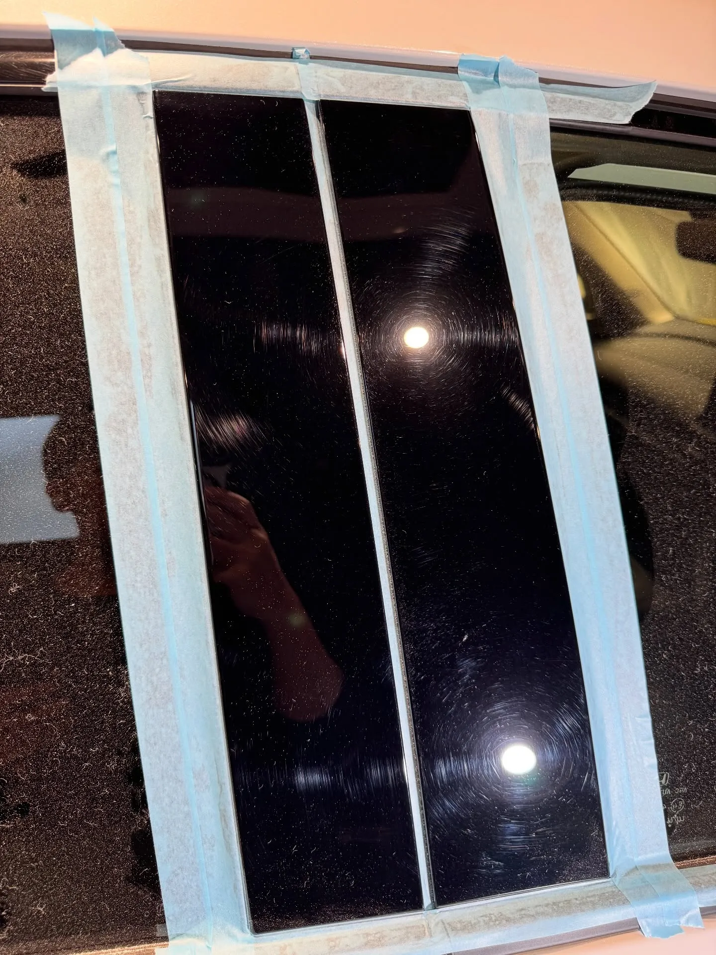 ピアノブラックのBピラーは皆さんが思っているより数倍傷に弱い...