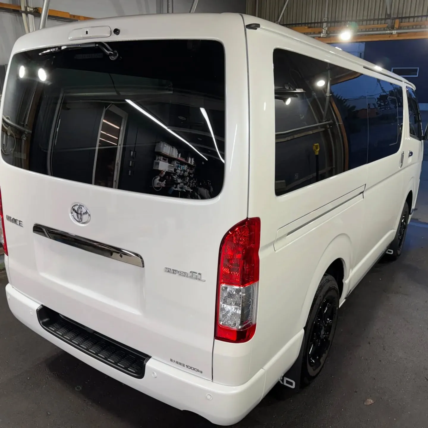 トヨタ ハイエース C3コート