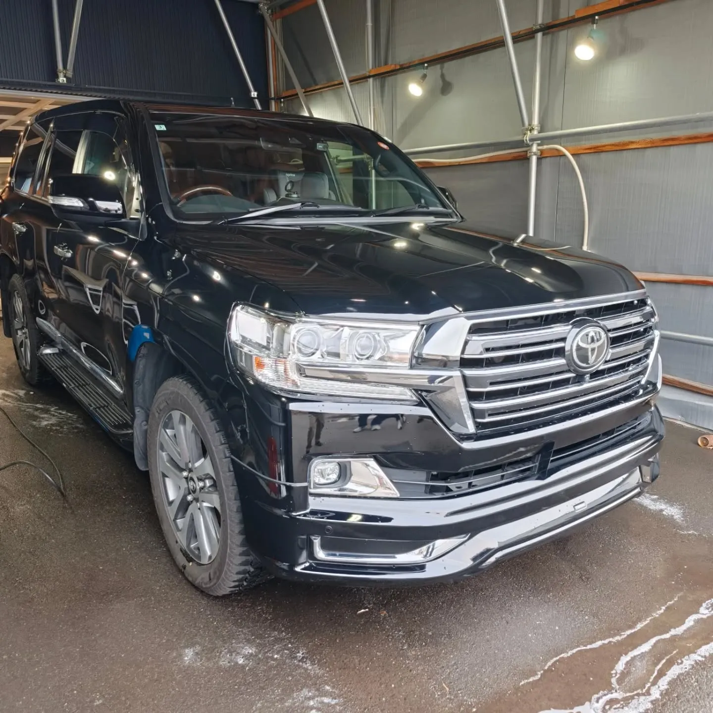 手洗い洗車＋オプション泡洗浄🚗🫧