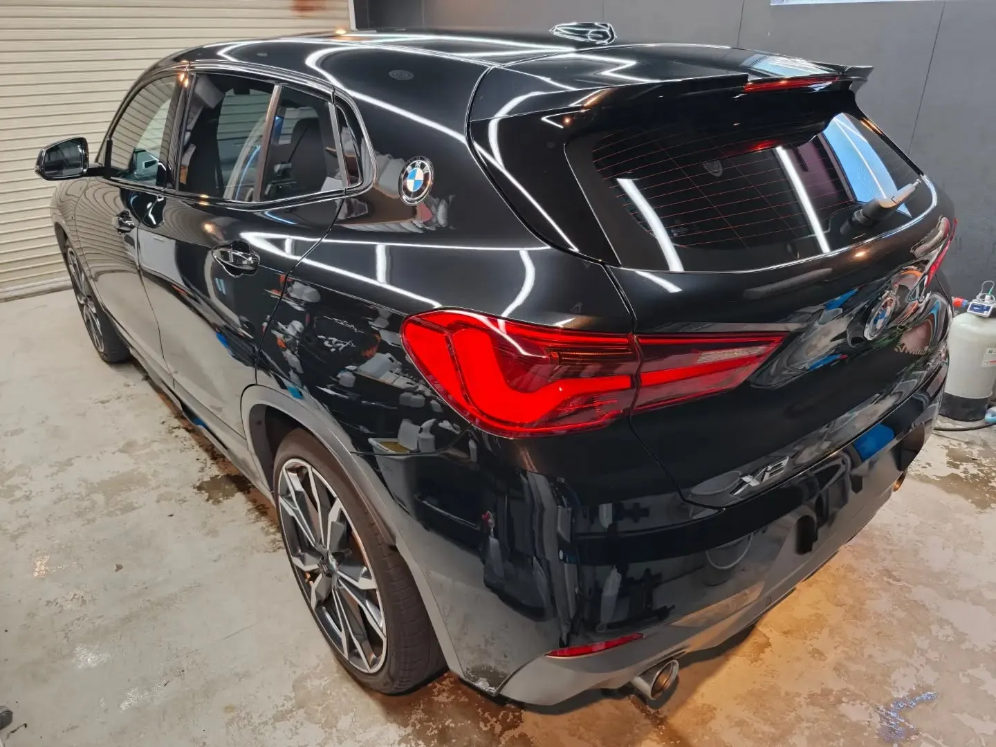 BMW X2 クイック下地処理洗車＋下地処理研磨